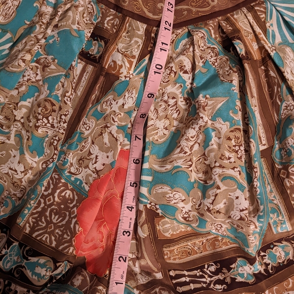 Vintage Worth scarf print silk wide leg Bermuda shorts - Picture 8 of 9